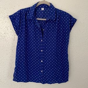 OLD NAVY | blue white polka dots | cap sleeve | medium top | blouse | button up